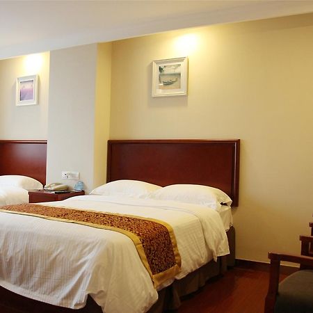 Greentree Inn Jiangsu Wuxi Yangjian Xihu Road Express Hotel Екстериор снимка
