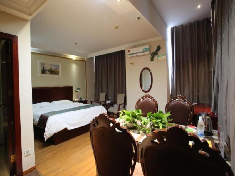 Greentree Inn Jiangsu Wuxi Yangjian Xihu Road Express Hotel Екстериор снимка