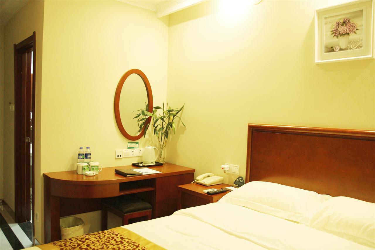 Greentree Inn Jiangsu Wuxi Yangjian Xihu Road Express Hotel Екстериор снимка